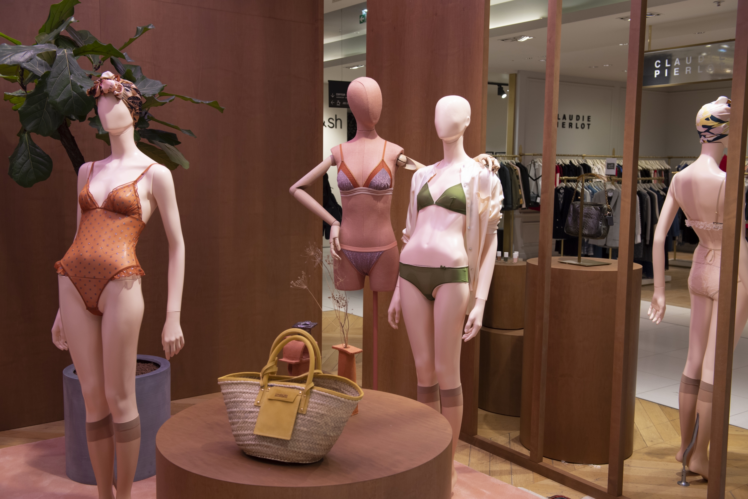 Collant galerie lafayette new arrivals